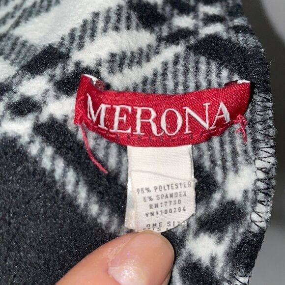 Merona plaid scarf - Picture 2 of 7
